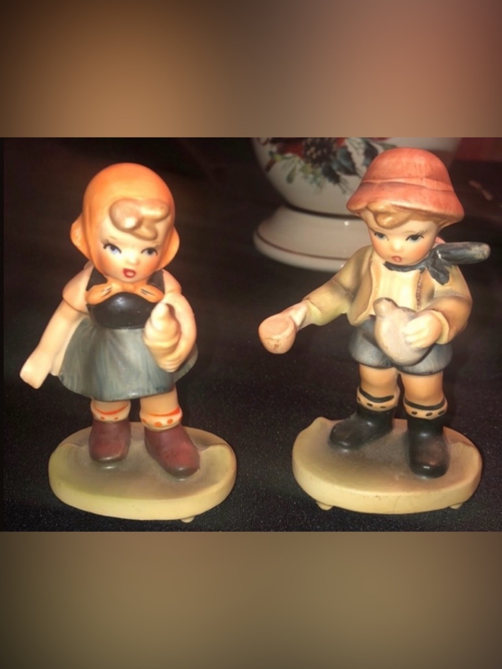 “NAPCO WARE” GIRL & BOY FIGURINES. VINTAGE